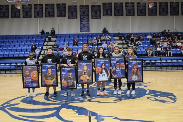 Seniors Left to Right: Sierra Young, Brody Cromes, Dillan Holder, Miguel Howell, Kiana Rosas, Naliyah McLaurin, Lacy Rapp